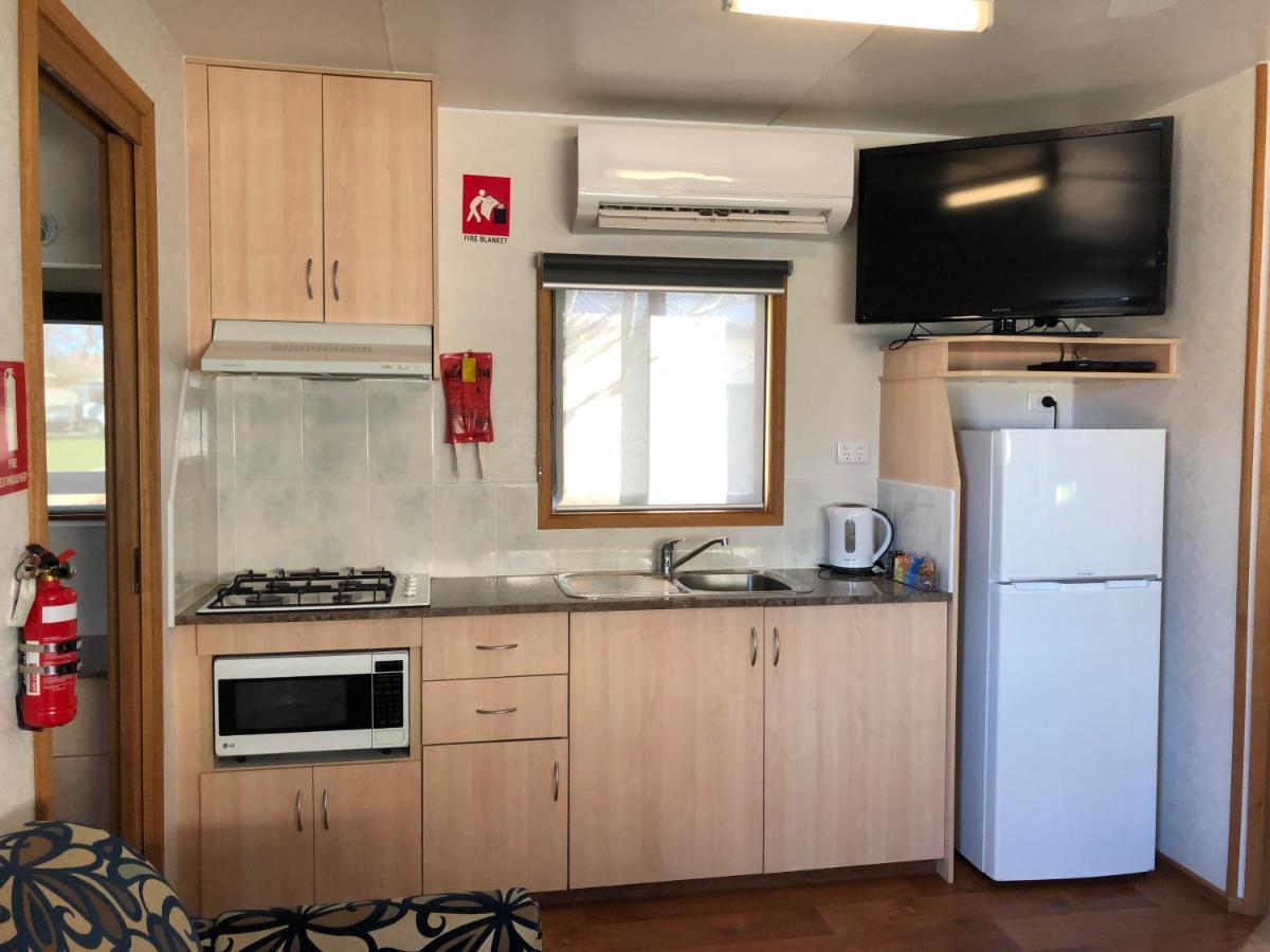 Acacia Caravan Park & Holiday Units Арарат Екстер'єр фото