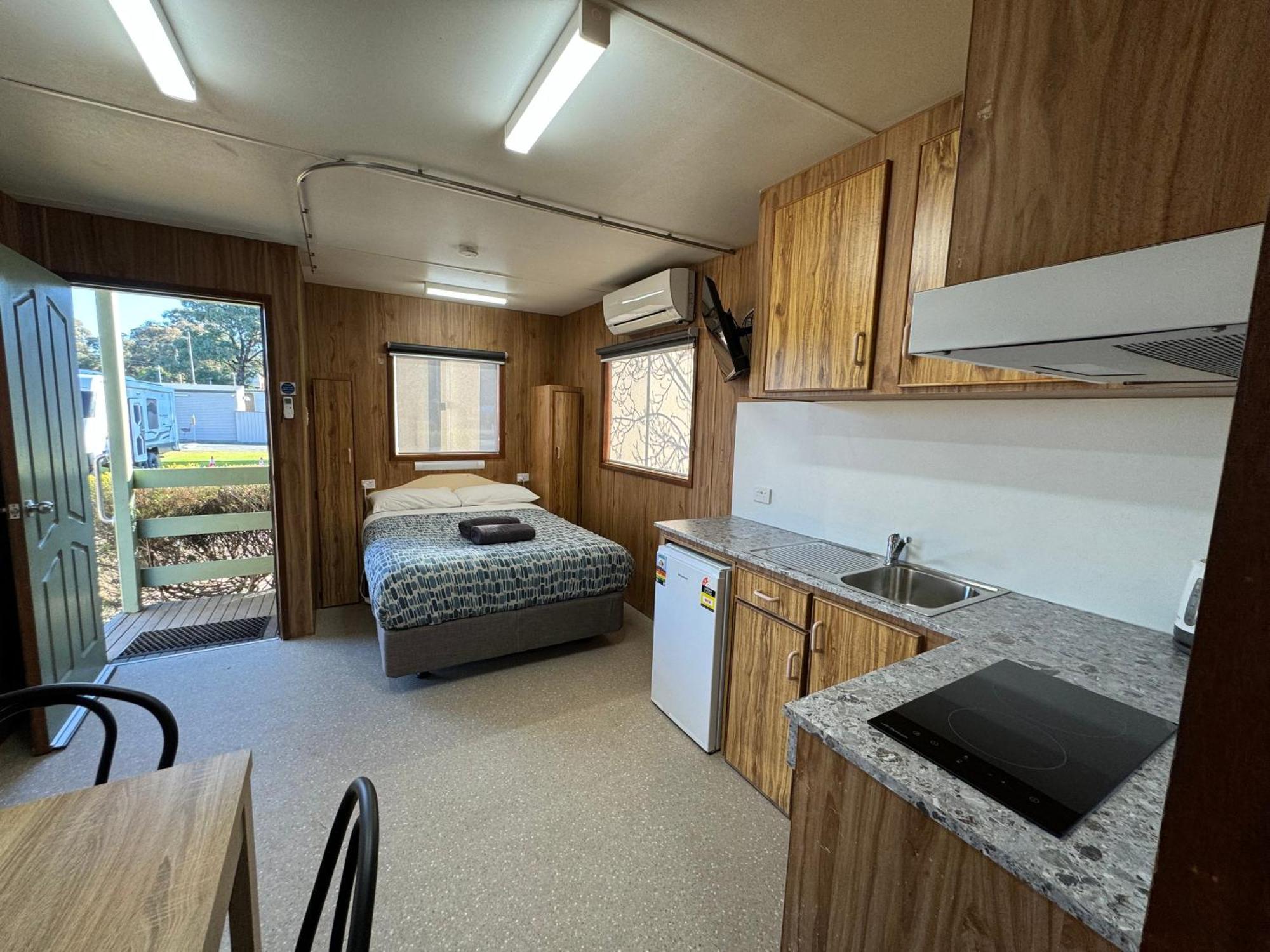 Acacia Caravan Park & Holiday Units Арарат Екстер'єр фото